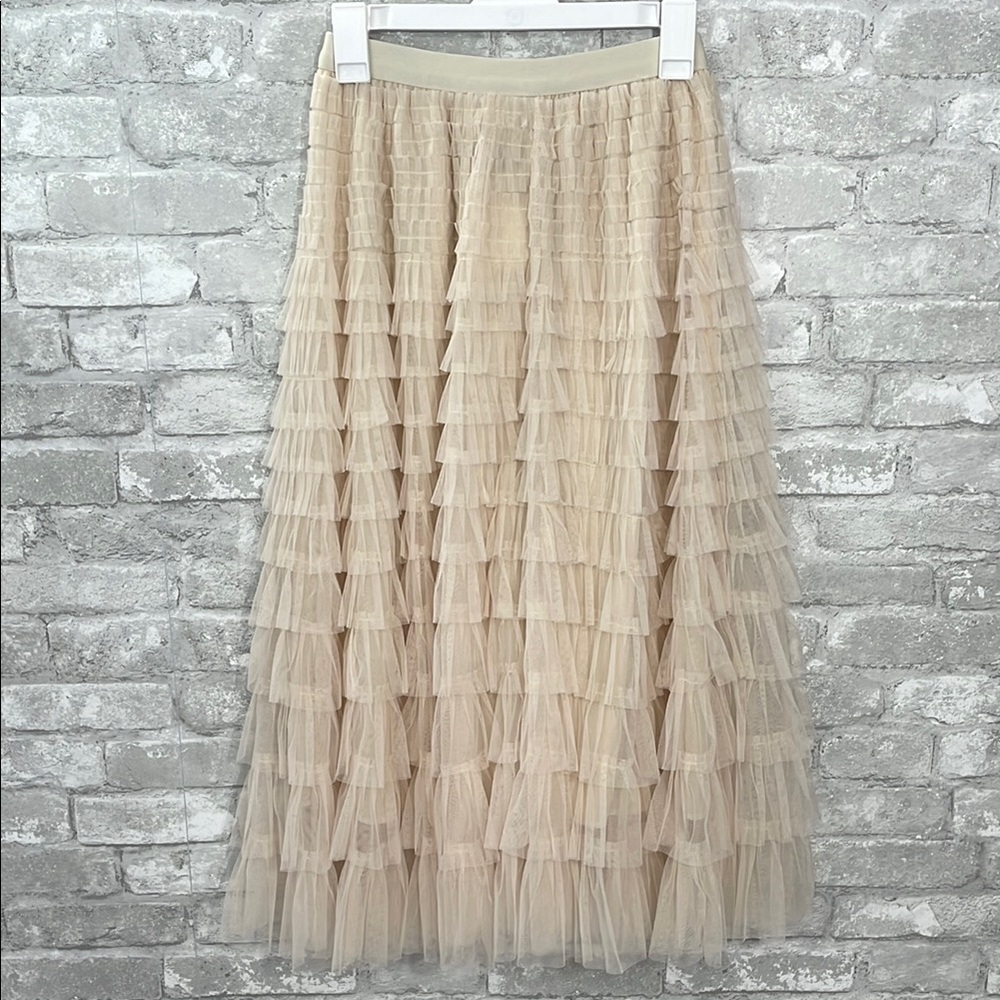 Dessin Studio Elegant Cream Layered Lace Midi Skirt
